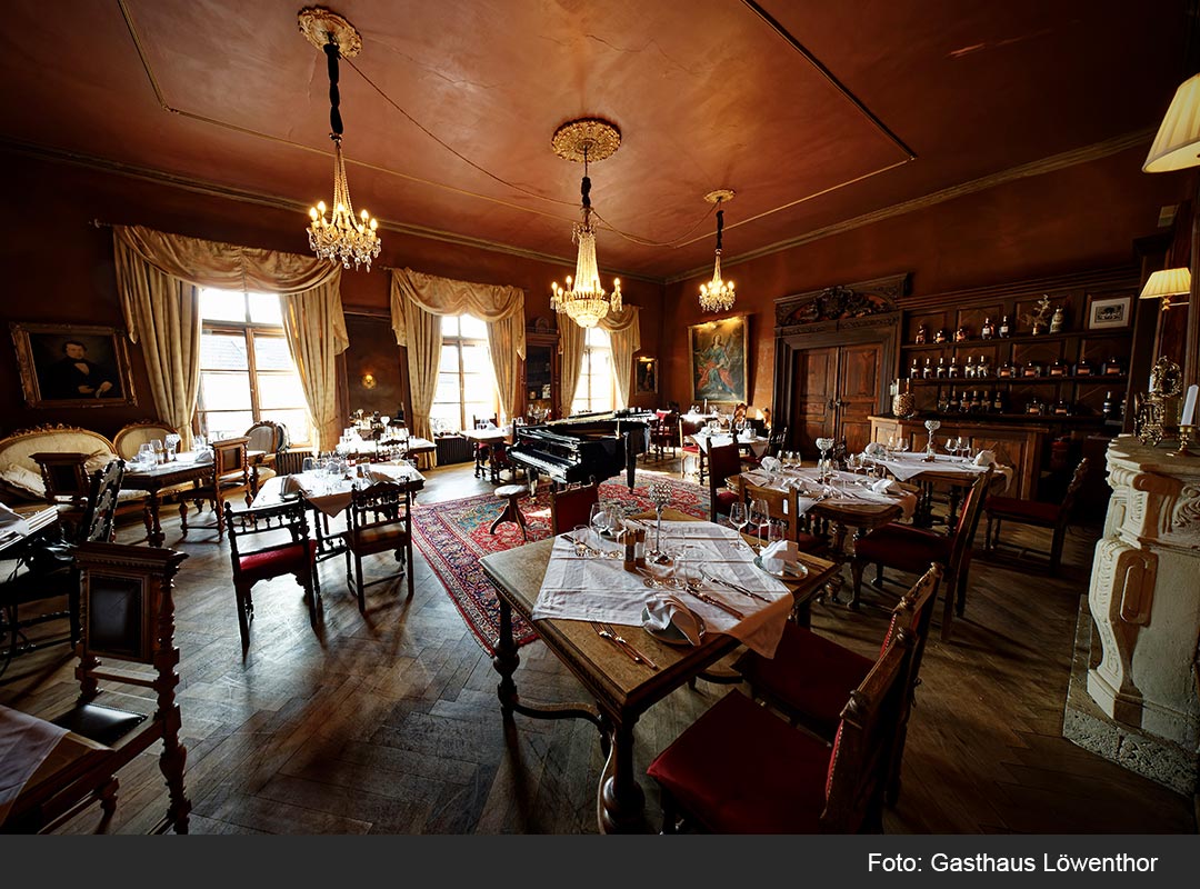 Gastraum im Gasthaus Löwenthor in Gondelsheim